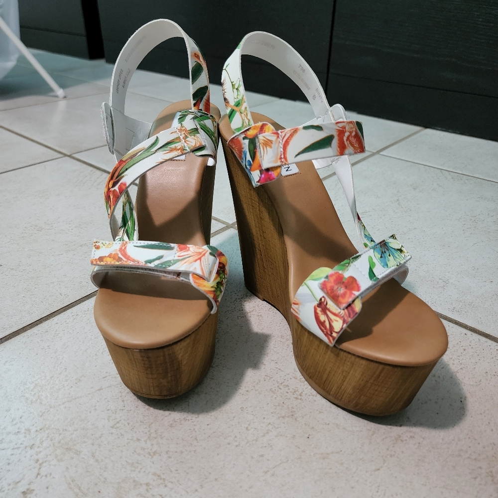 Women Steve Madden Platforms Wedges